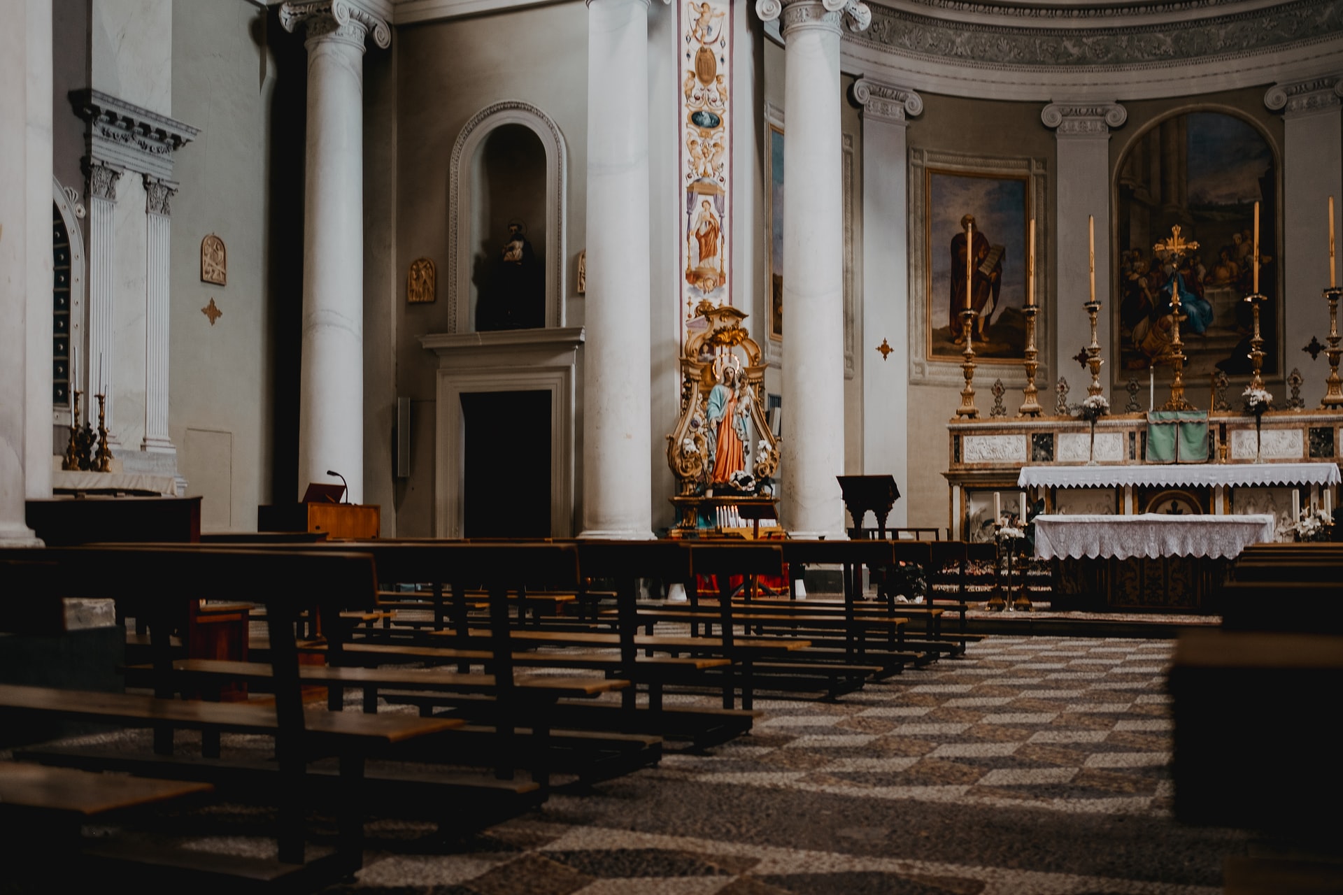The Charity of Praying for the Dying