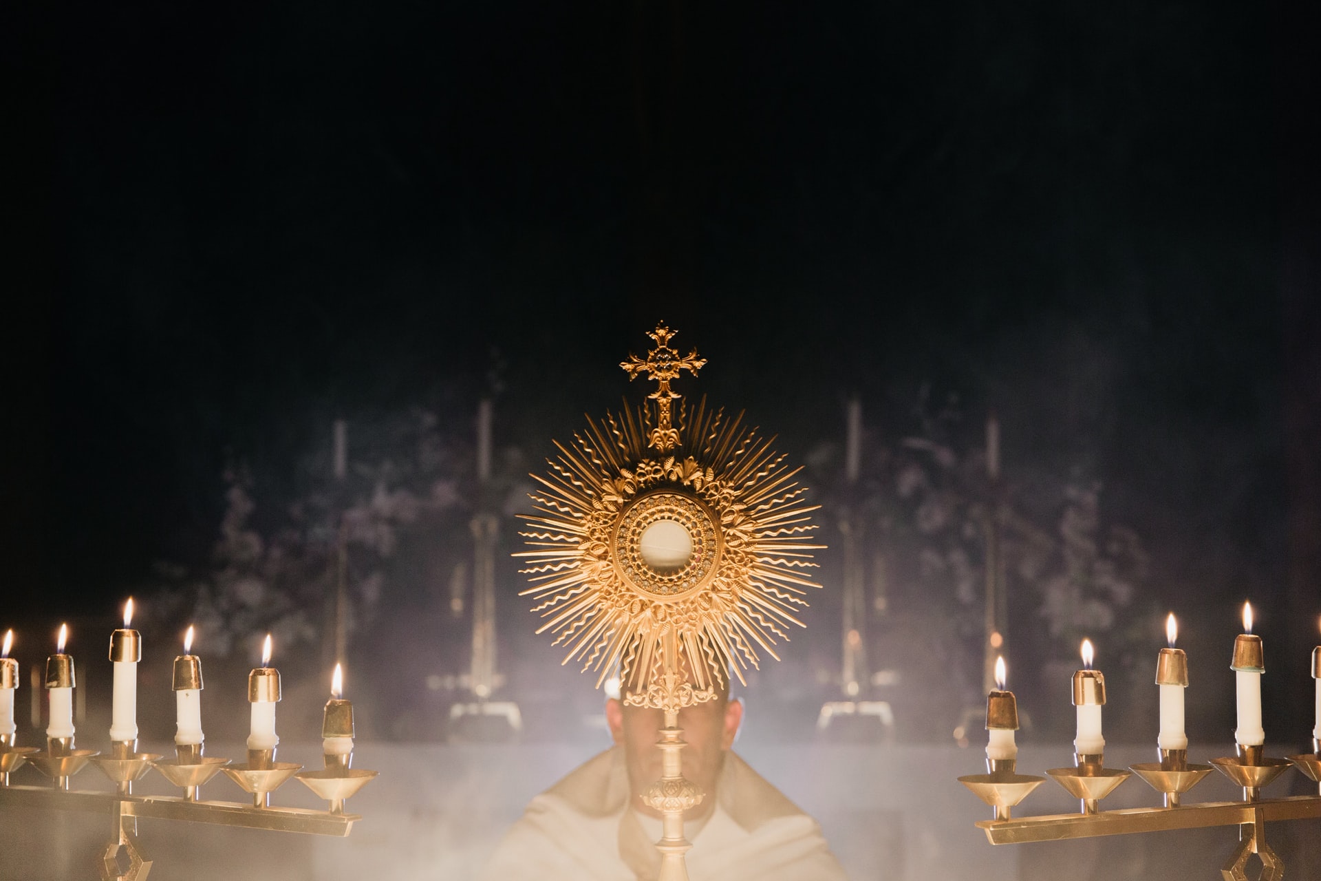 The Witness of Eucharistic Processions