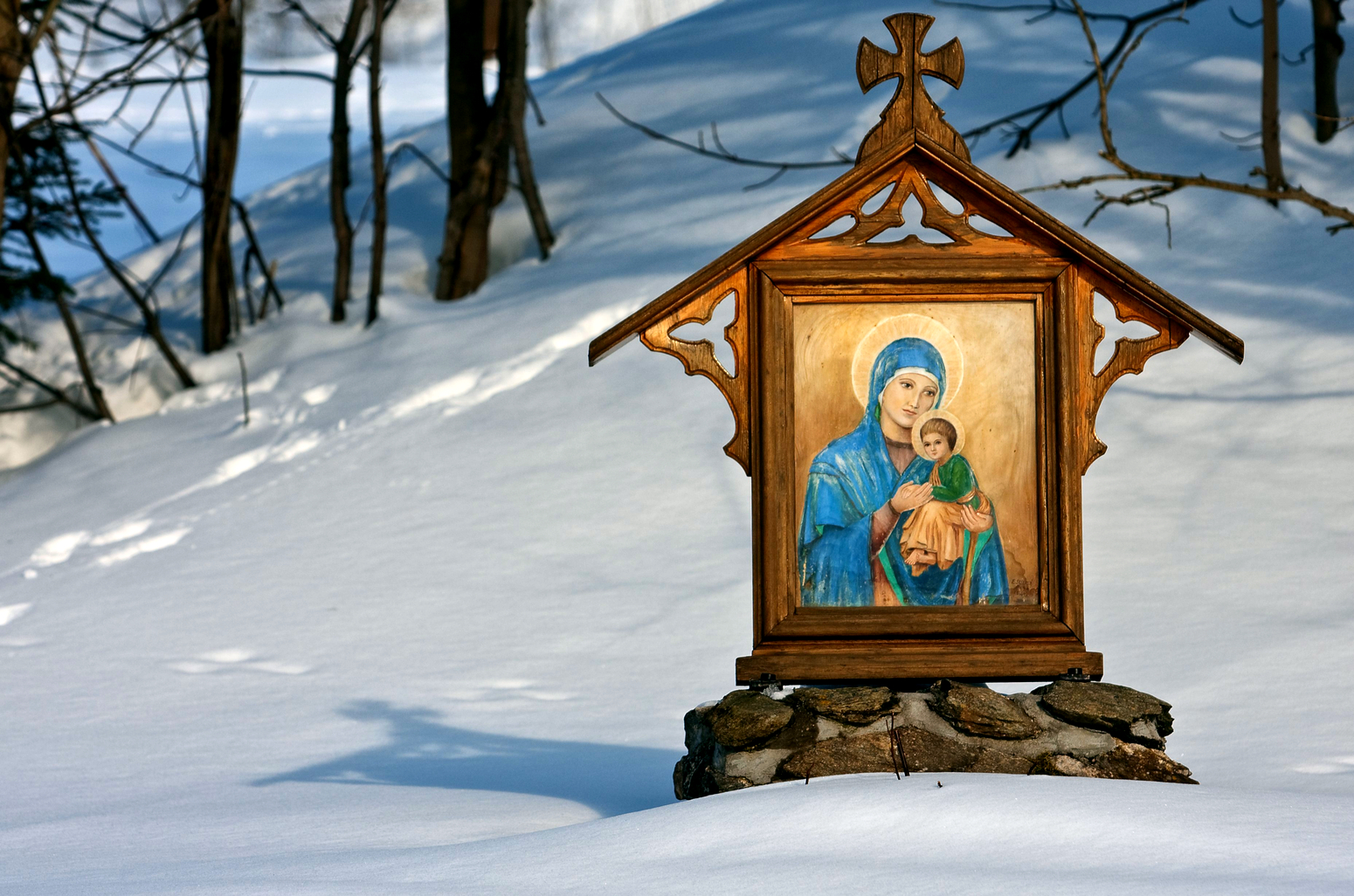 How Imitating Mary Can Lead Us to Grace